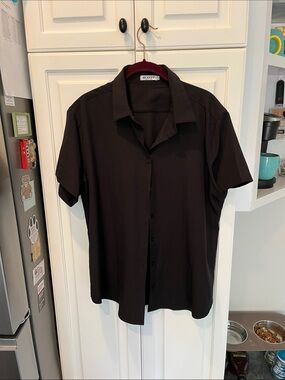 Guanyy Black Short Sleeve Shirt. XL